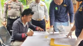 filter: 0; fileterIntensity: 0.0; filterMask: 0; brp_mask:0;
brp_del_th:null;
brp_del_sen:null;
delta:null;
module: photo;hw-remosaic: false;touch: (-1.0, -1.0);sceneMode: 32768;cct_value: 0;AI_Scene: (200, 0);aec_lux: 216.34439;aec_lux_index: 0;albedo:  ;confidence:  ;motionLevel: -1;weatherinfo: null;temperature: 42;