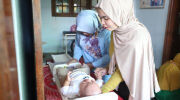 Warga Kunciran Indah Kota Tangerang Antusias Dapatkan Vitamin A Gratis