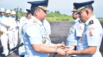 Pangkoosud III Pimpin Sertijab Danlanud Leo Wattimena