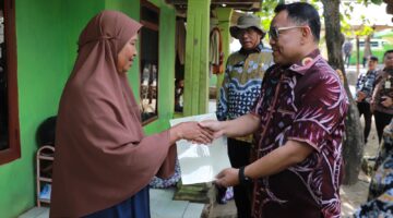 Kanwil BPN Banten Antar Sertipikat PTSL Langsung ke Warga