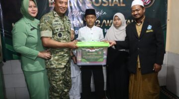 Danrem 052/Wkr Pimpin Bakti Sosial, Tebar Kasih dan Motivasi di Dua Yayasan Yatim