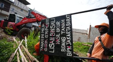 BPAD Provinsi DKI Bersama Pemkot Jakbar Tertibkan Aset di Komplek BTN Kembangan