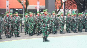 Amanat Upacara Bendera Korem 052/Wkr, Panglima TNI Ingatkan Soliditas dan Profesionalisme