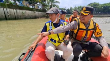 Pastikan Keamanan Warga, Kapolres Tinjau Sungai Cisadane di Kali Pasir