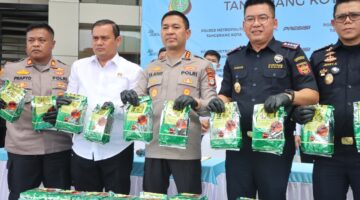 Toyota Alphard Jadi Kendaraan Sabu, Polres Metro Tangerang Kota Gagalkan 25 Kg Narkoba