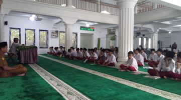 SDN 02 Simawang Gelar Pesantren Ramadan di Masjid Raya Simawang, Tanamkan Nilai Al-Qur’an Sejak Dini