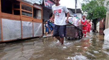Banjir Kembangan Selatan Ungkap Masalah Infrastruktur : 1.068 Warga Terdampak