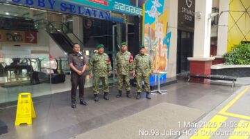 Komitmen TNI Hadir di Tengah Masyarakat, Babinsa dan Komduk Patroli Malam Ramadhan