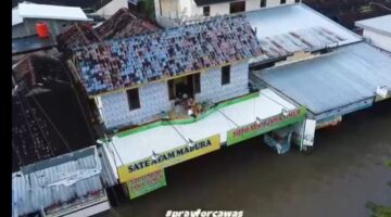 Banjir Rendam Sejumlah Desa di Cawas Klaten, Warga Berjibaku Selamatkan Harta Benda