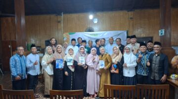 ICMI Tangerang Luncurkan 7 Buku, Jazuli Ungkap Bahaya Generasi Kecanduan Scroll