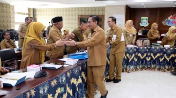 108 ASN Purna Tugas, Sekda Tegaskan: Pengabdian Tak Berhenti di Masa Pensiun 