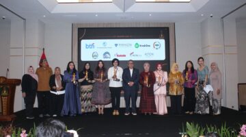 Isteri Gubernur Aceh Bunda Salma Terima AMKI Kartini Award 2026