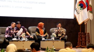 Bahas Sampah hingga Fiskal, Herman Dorong Pembangunan Solutif dan Berkelanjutan di Pra-Rakorkomwil III APEKSI