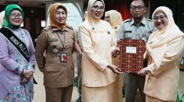 Pengurus PP-PAUD Kecamatan Se-Jakbar Resmi Dikukuhkan, Wali Kota Tekankan Kolaborasi Pendidikan Anak Usia Dini