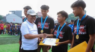 Buka Liga PSSI Tangerang, Sachrudin Tekankan Pentingnya Disiplin dan Sportivitas