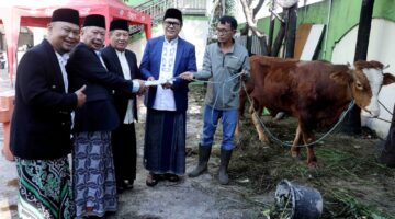 Momen Idul Adha, Sachrudin-Maryono Ajak Warga Memperkuat Kepedulian Sosial