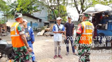 Koramil 02/Batuceper Kodim 0506/TgrGelar Sosialisasi Penanganan Darurat Sampah Bersama Masyarakat