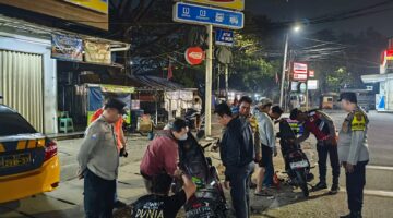 Polsek Pinang Gelar Patroli Cipkon dan Razia Dini Hari, Situasi Wilayah Tetap Aman Kondusif