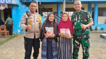 Tebar Kepedulian, Koramil 02/Batuceper Salurkan Bantuan Sembako untuk Masyarakat