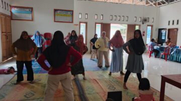 Senam Sehat Bersama Ibu-Ibu Tiyuh Gading Kencana, Pererat Silaturahmi dan Wujudkan Gaya Hidup Sehat