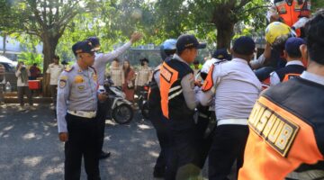 Parkir Liar di Depan RS Hermina Kalideres Tak Kunjung Hilang, Warga Pertanyakan Aktor di Balik Layar