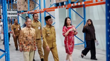 Resmikan Gudang Barang, Sachrudin: Pertumbuhan Industri Harus Beri Manfaat bagi Masyarakat
