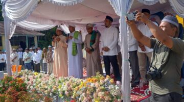 Ribuan Jamaah Padati Tabligh Akbar Sejuta Sholawat di Aek Mual, Buya Salman Nasution Ajak Umat Perkuat Ukhuwah Islamiyah