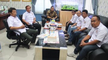 PWI Kota Tangerang Serahkan SK ke Kesbangpol, Wawan Fauzi: Peran Media Bisa Berdampak Besar hingga Fatal