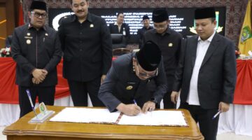 Teken KUA-PPAS, Sachrudin: Setiap Rupiah Harus Beri Manfaat