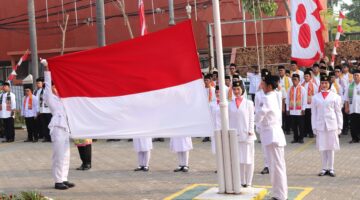 Tiga Pilar Kalideres Gelar Upacara HUT Ke-81 RI, Momentum Perkuat Pengabdian kepada Masyarakat