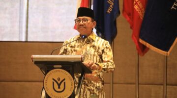 Beri Wejangan Wisudawan, Sachrudin: Terus Belajar, Adaptif & Ciptakan Peluang