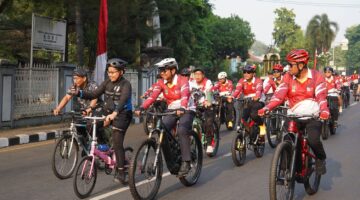 Gowes BerSAMA, Sachrudin Ajak Warga Terus Kompak, Sehat dan Peduli Lingkungan