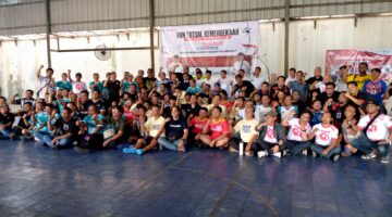 Serunya Antar Organisasi Wartawan di Tangerang Adu Futsal, Wali Kota Sachrudin Ikut Main