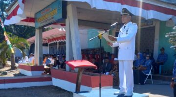 Camat Siabu Pimpin Upacara Detik-Detik Proklamasi HUT ke-81 RI, Paskibra Sukses Kibarkan Sang Merah Putih