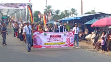Pawai Alegoris Jorong Ombilin Meriahkan HUT RI ke-81, Kenang Jasa Para Pahlawan