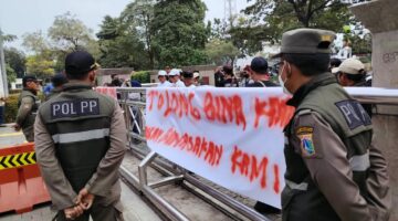 Penertiban Parkir CNI Kembangan Diprotes, Warga: Jangan Tertibkan Rakyat Kecil Tanpa Solusi