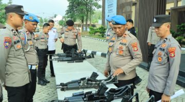 Polres Tubaba Periksa Senjata Api Dinas, Pastikan Disiplin dan Kepatuhan Personel