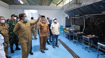 Pantau MBG, Bupati Tangerang Tinjau Langsung SPPG Parahu di Sukamulya
