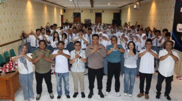 Rumah Pena Foundation Gandeng Polisi dan Kominfotik Bekali Pelajar SMAN 84 Bijak Bermedia Sosial dan Sadar Hukum