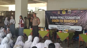 Rumah Pena Foundation Gandeng Polisi dan Kominfotik Edukasi Siswa SMA 33 Jakarta, Tekankan Bahaya Hoaks dan Bijak Bermedsos